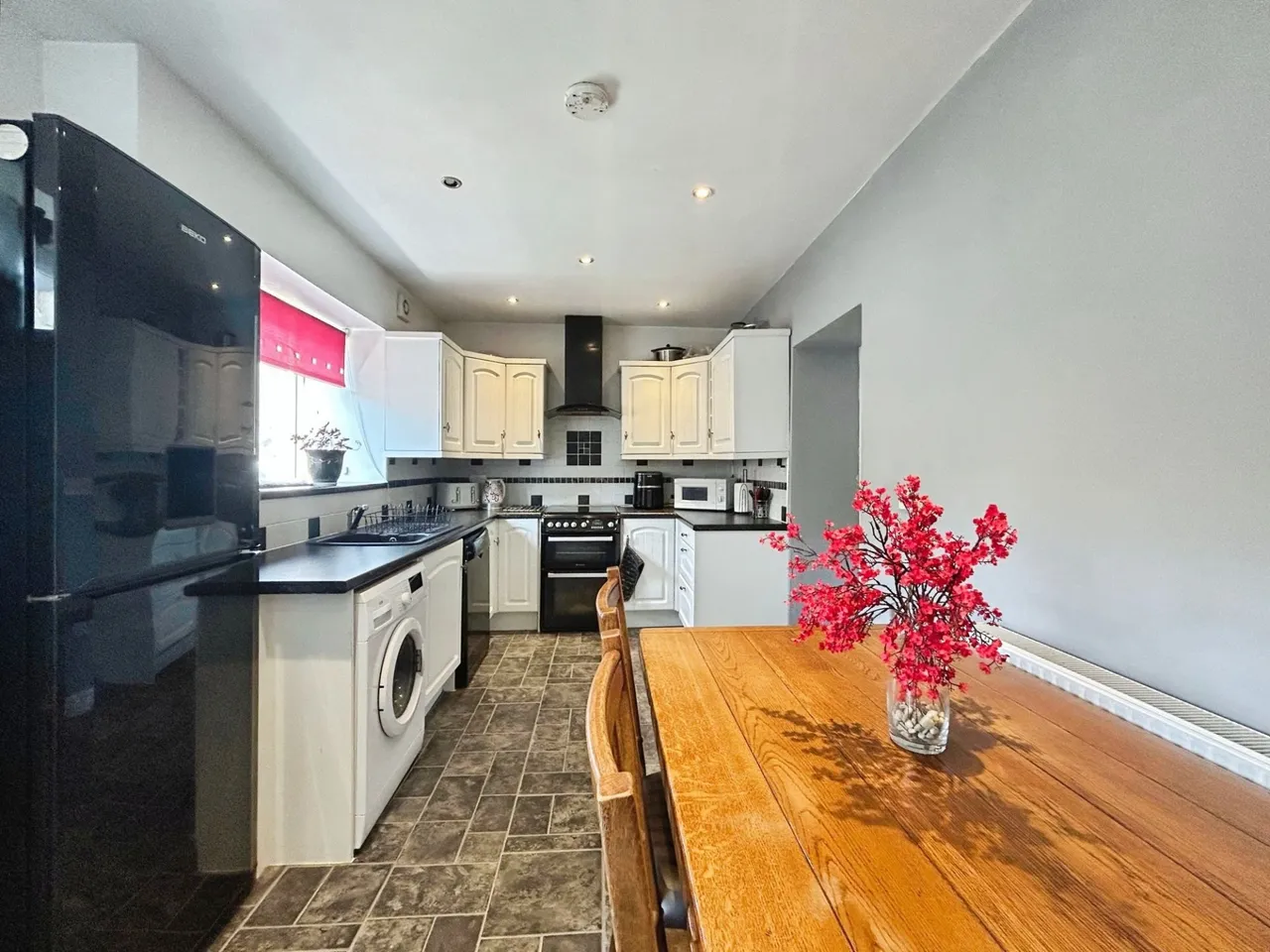 High Street, Bridgend, CF32, photo 6
