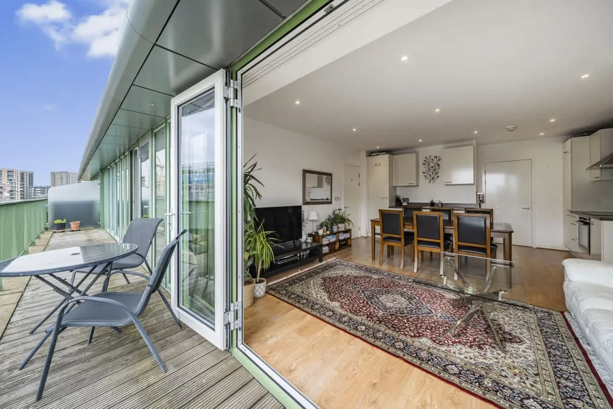 2 bed flat for sale, Ottley Drive, London, SE3