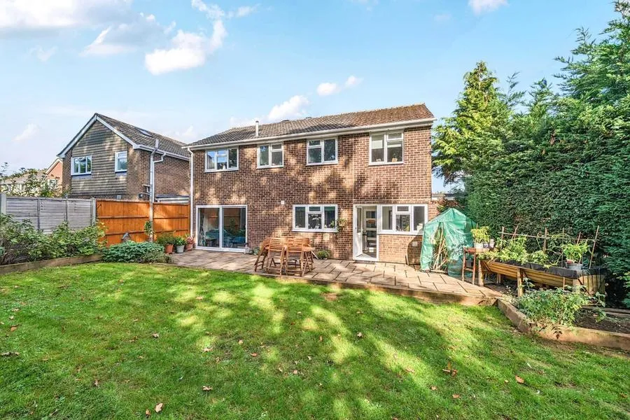 Cormorant Close, Basingstoke, RG22, photo 16