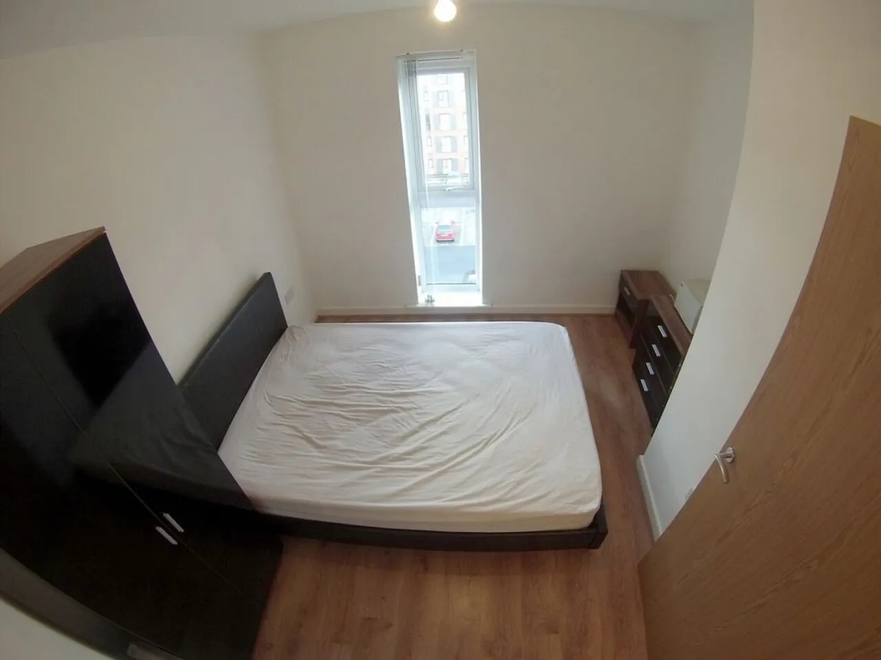 Derwent Street, M5, photo 4