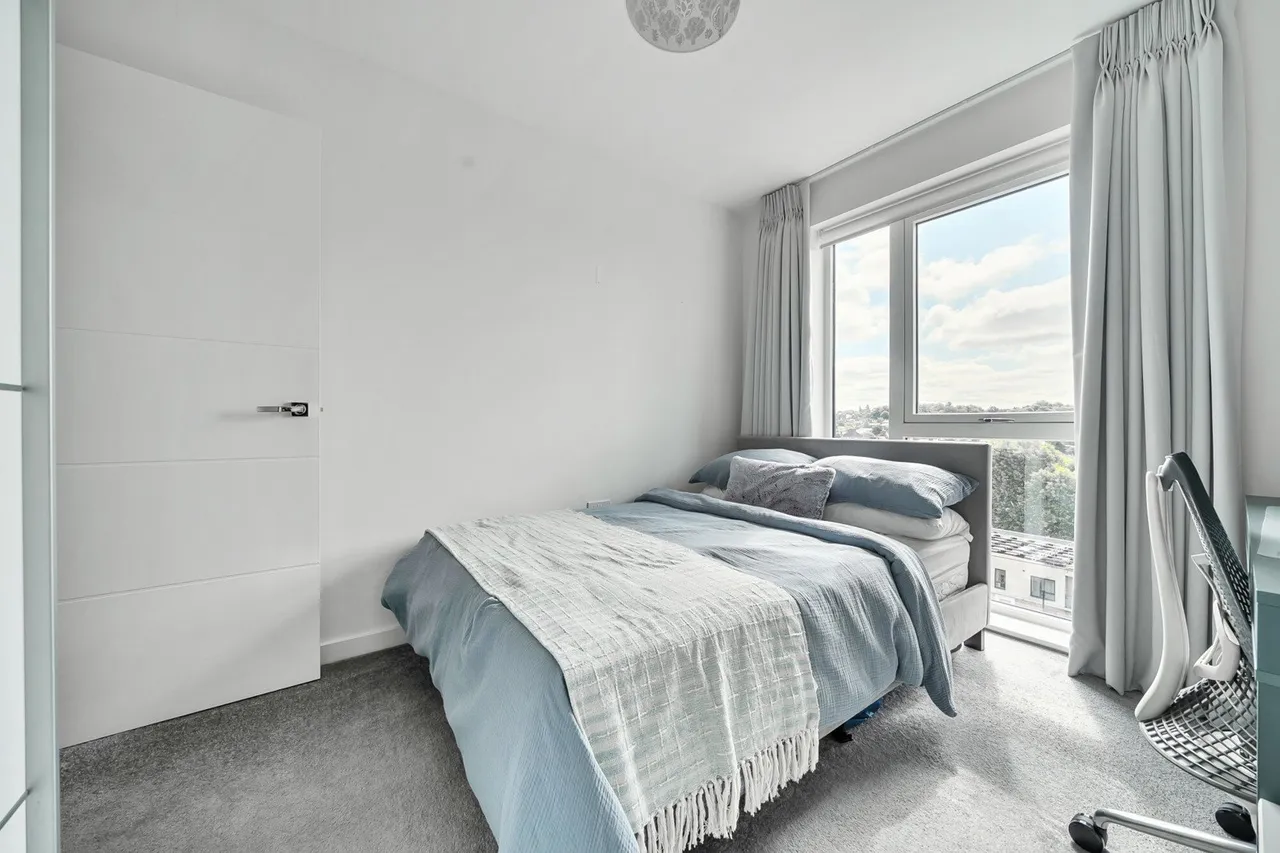 Greenwich High Road, SE10, photo 11