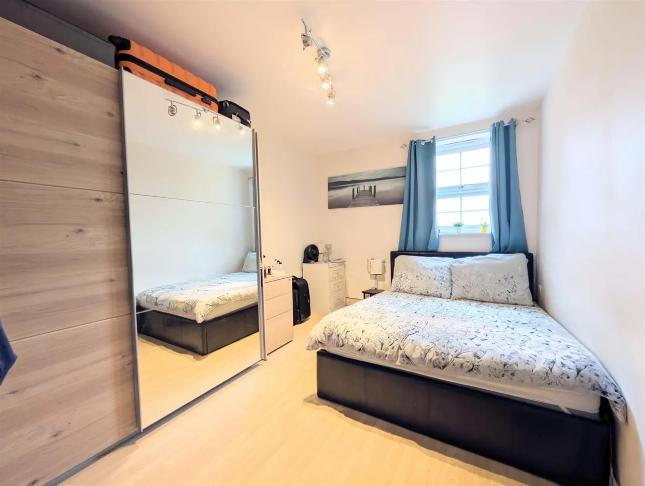 Holyhead Mews, Slough, photo 4
