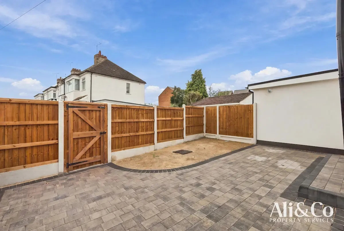 Dock Road, Grays, photo 19