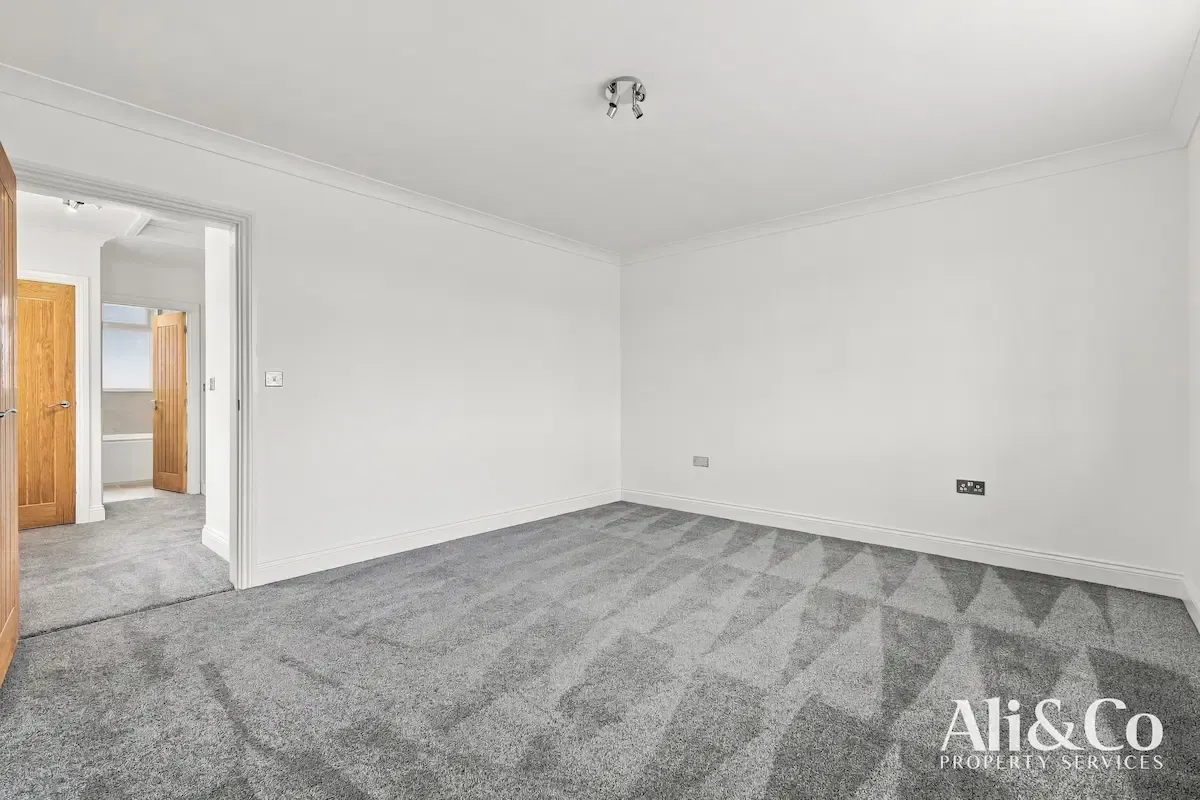 Dock Road, Grays, photo 13