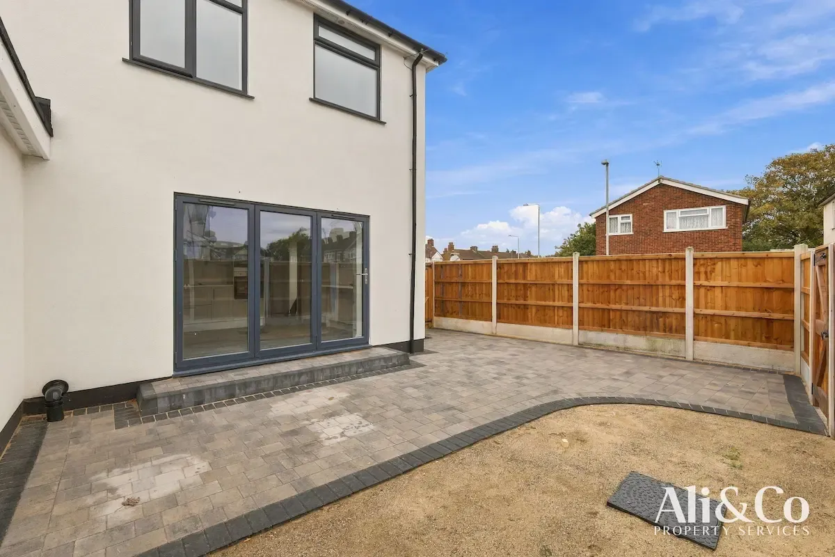 Dock Road, Grays, photo 20