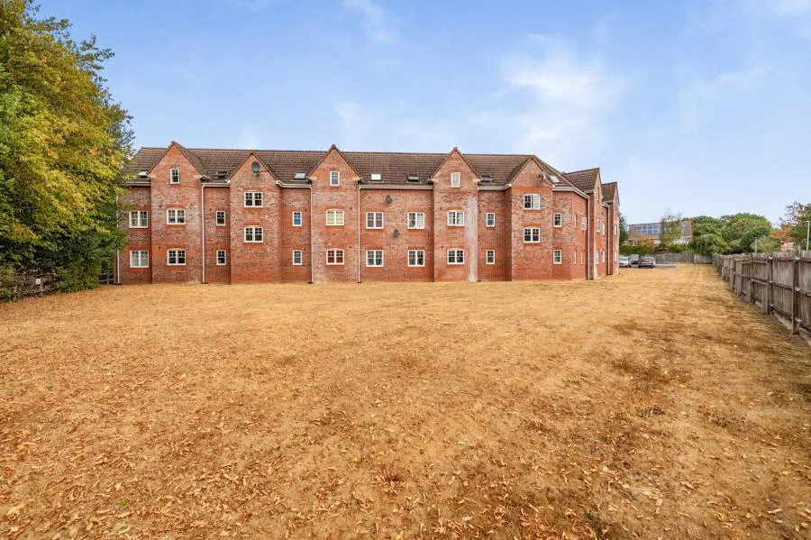 Hawthorne Close, Thatcham, RG18, photo 20