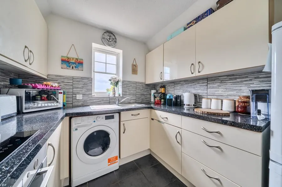 Hawthorne Close, Thatcham, RG18, photo 7