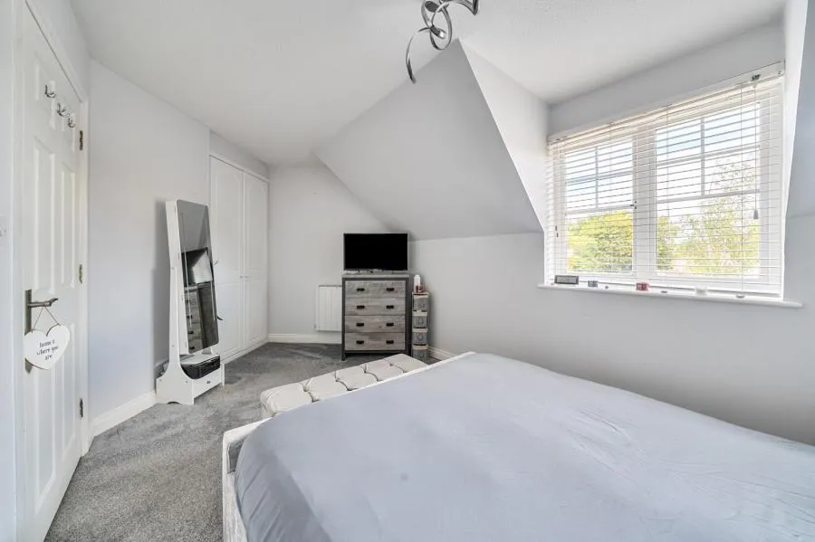 Hawthorne Close, Thatcham, RG18, photo 10