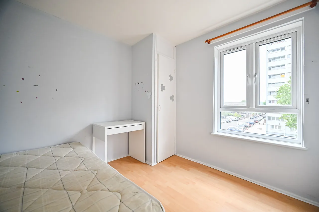 29 Cruden House, 33 Vernon Road, London, photo 5