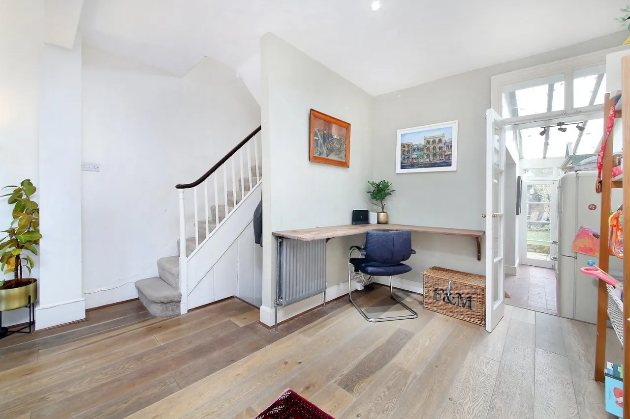 Battersea Church Road, London, SW11, photo 15