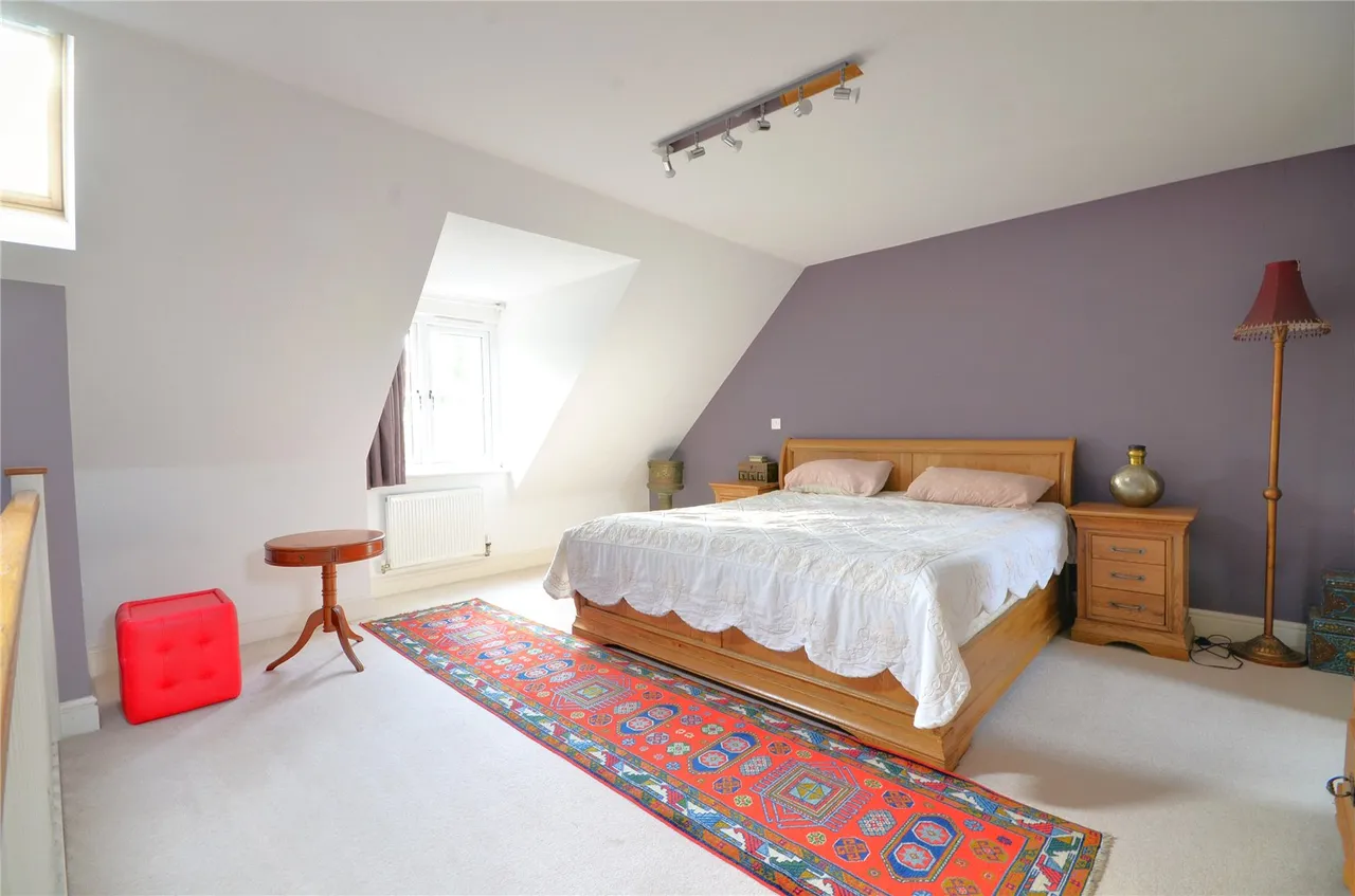 Maple Dell, Lower Dene, RH19, photo 5