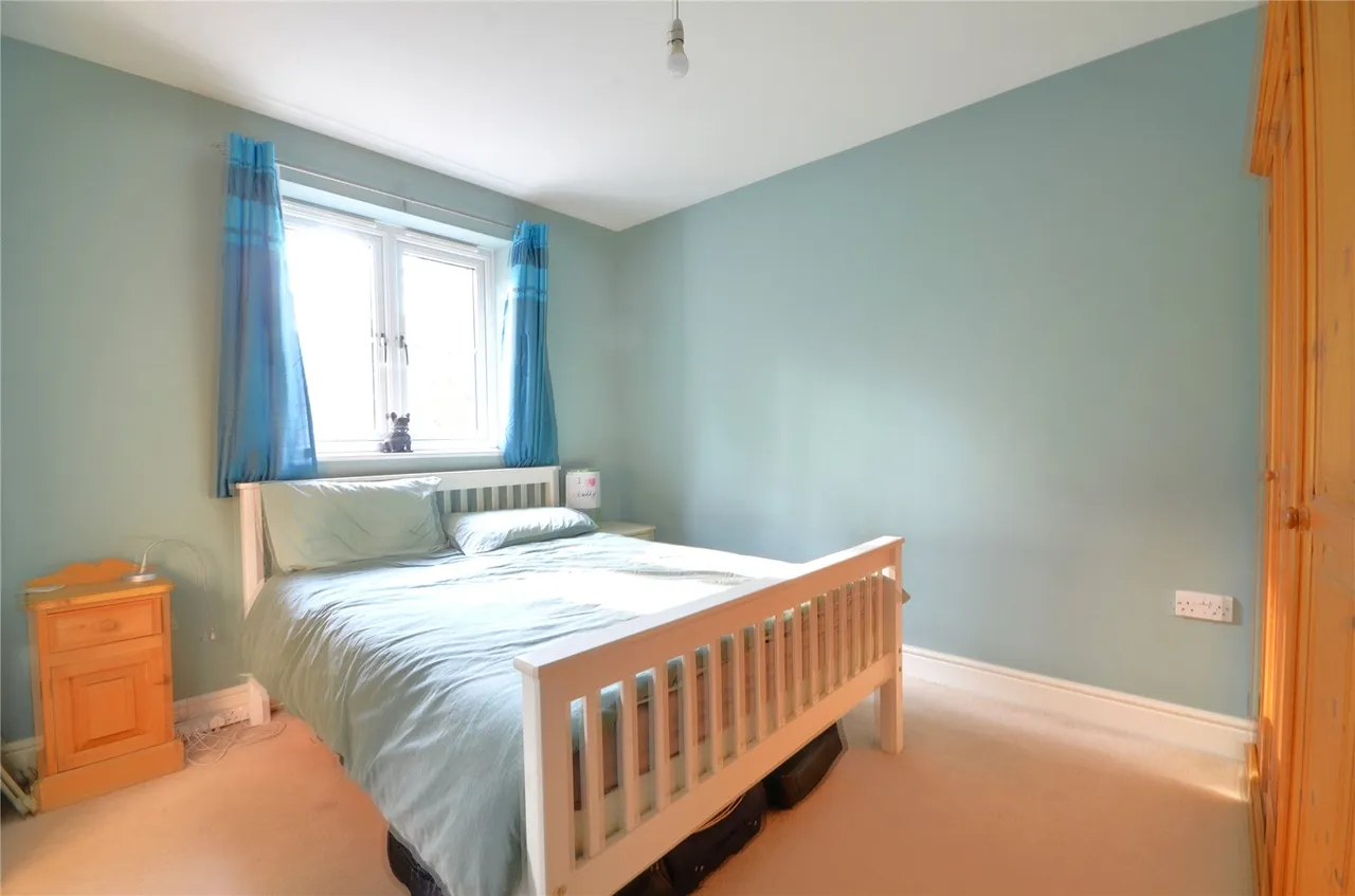 Maple Dell, Lower Dene, RH19, photo 8