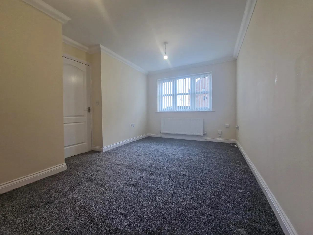 Sandringham Court, Streethouse, WF7, photo 3