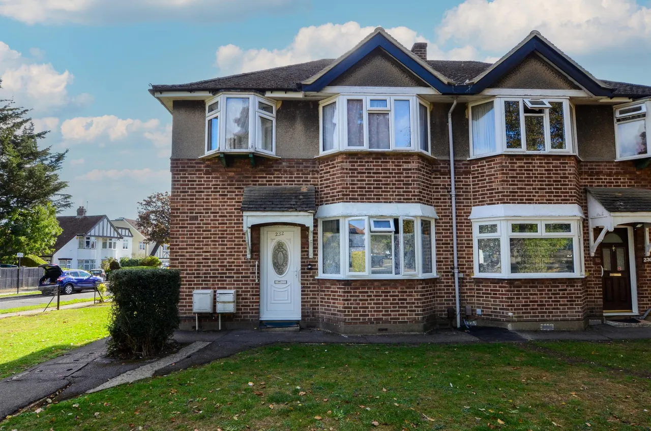 1 bed flat for sale, Locket Road, Harrow, HA3