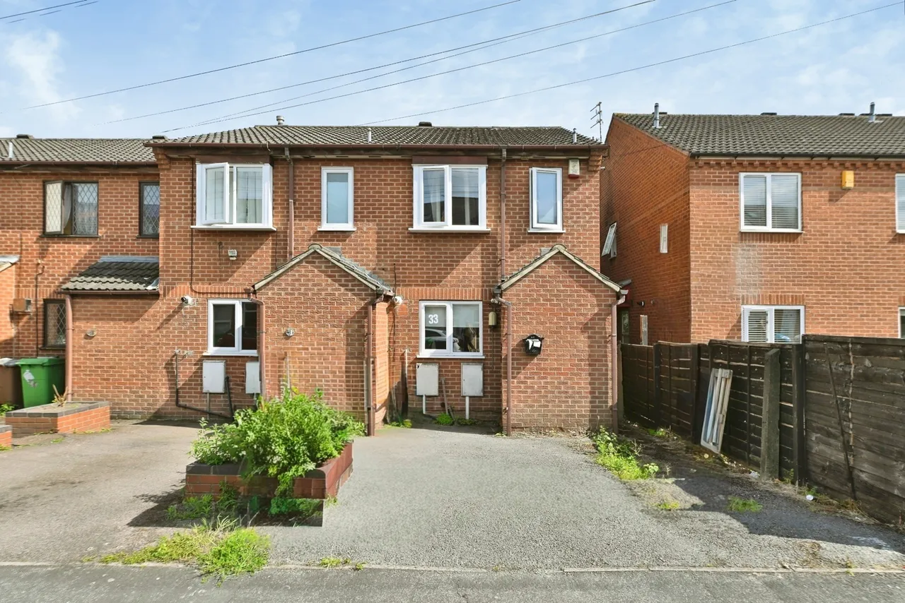 2 bed house for sale — City Road, Nottingham, Nottinghamshire, NG7