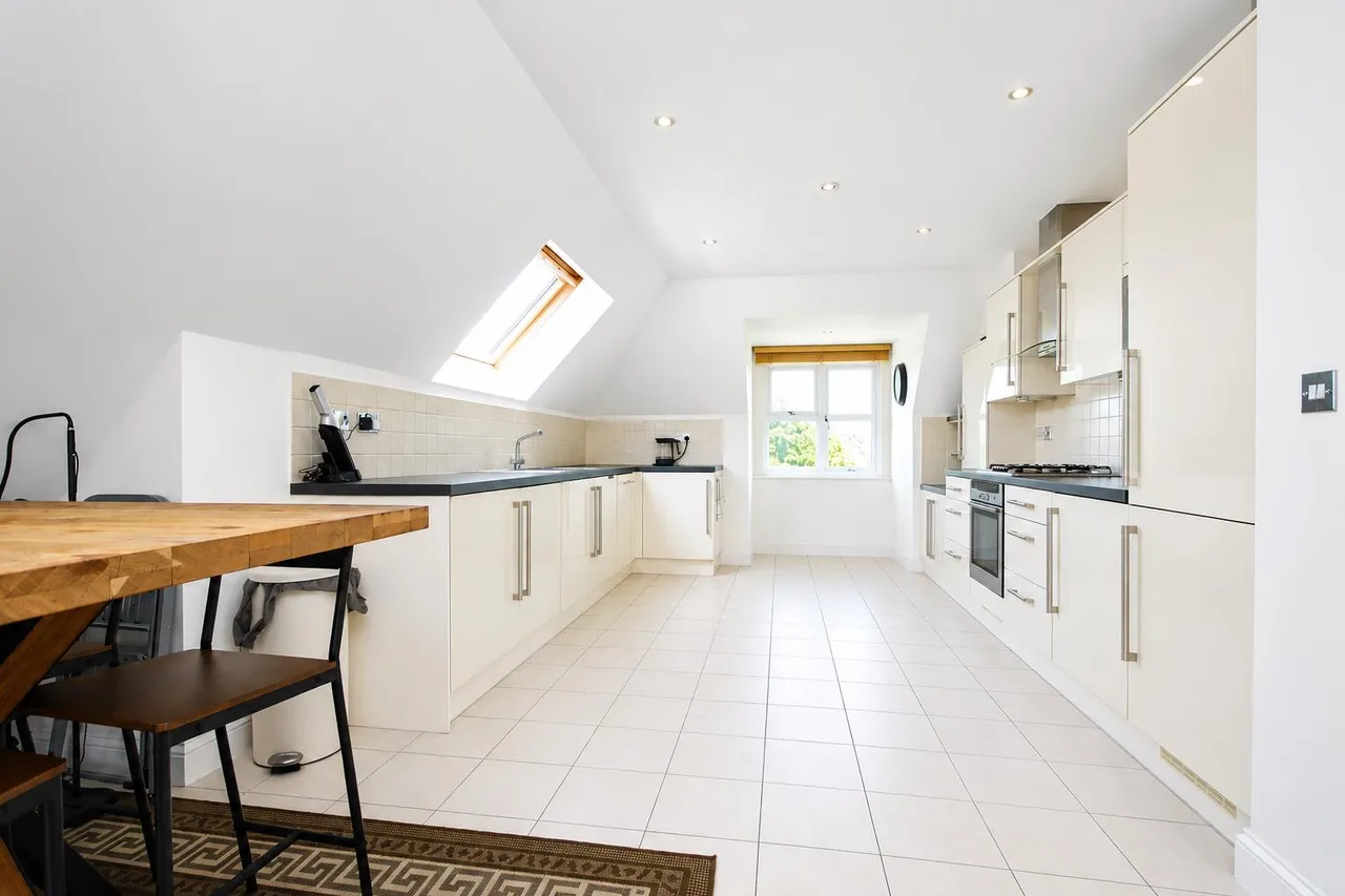 Church Road, Great Bookham, KT23, photo 14