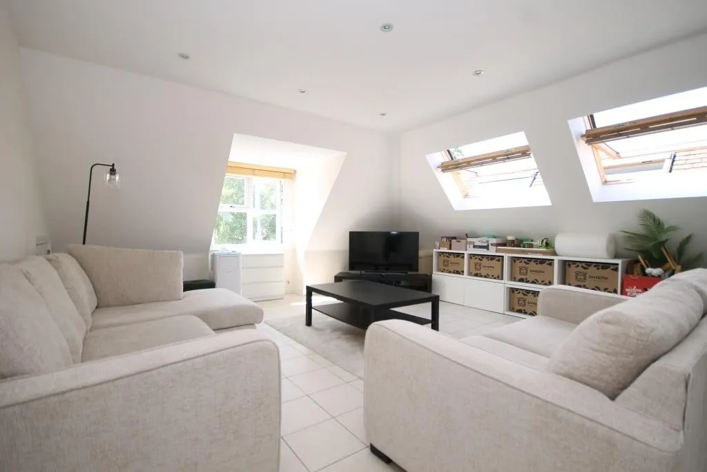 Church Road, Great Bookham, KT23, photo 2