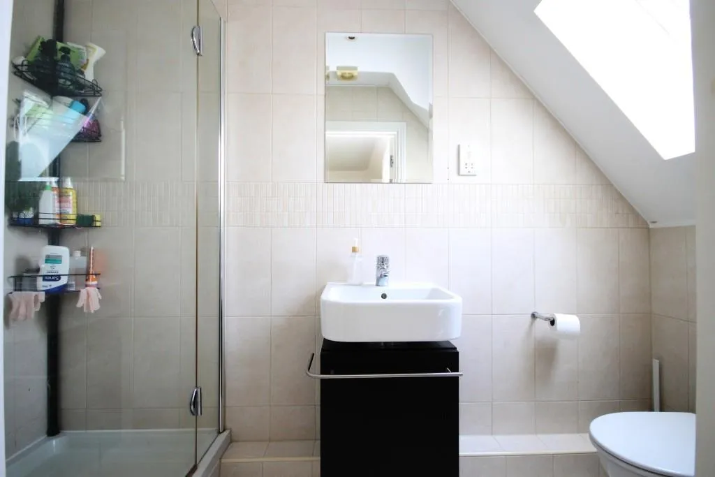 Church Road, Great Bookham, KT23, photo 3