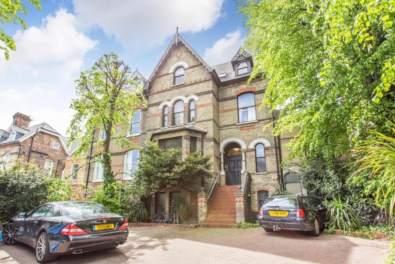 Archway Road, Highgate, photo 2