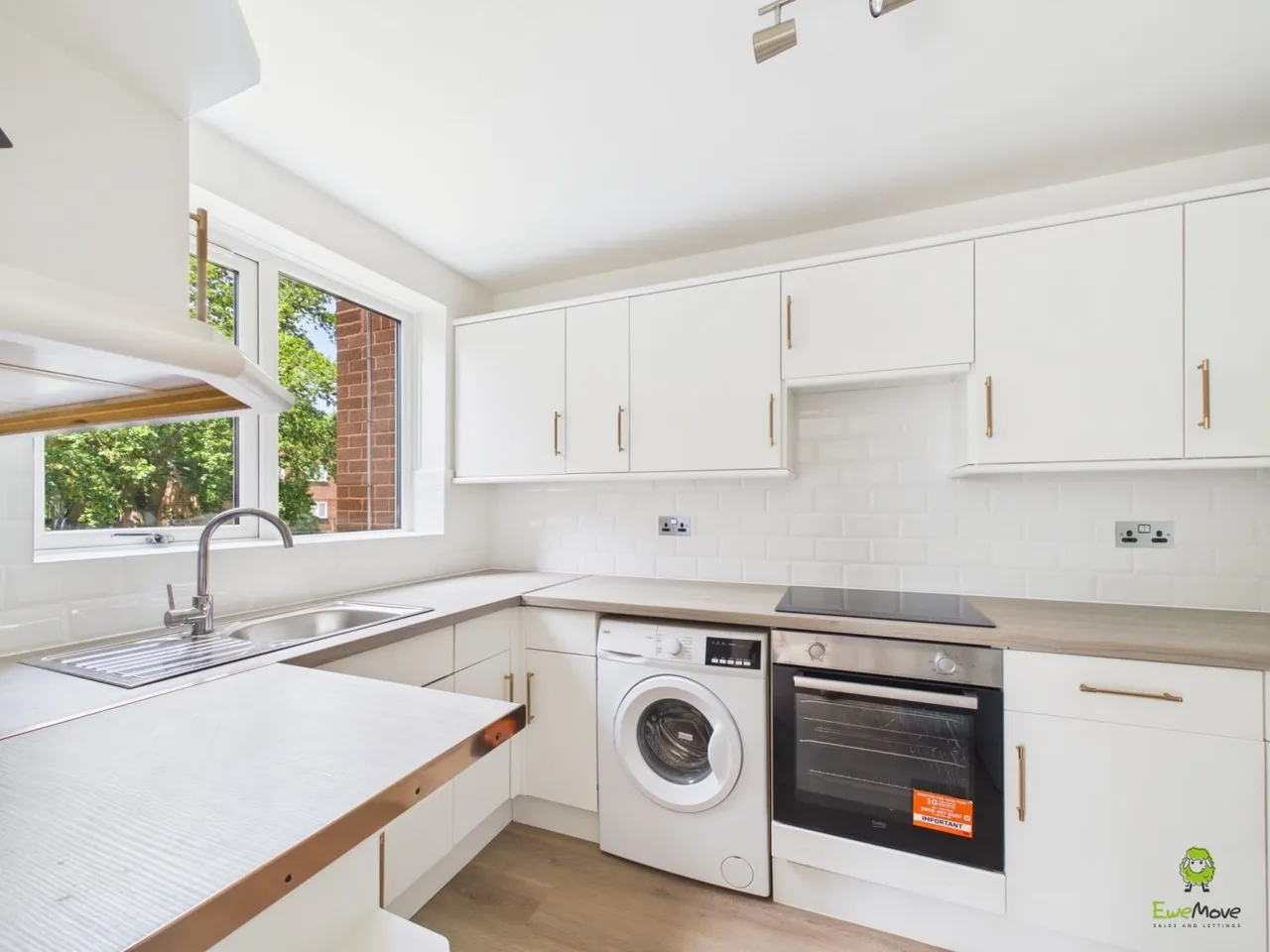 Gravel Hill Close, Bexleyheath, DA6, photo 2