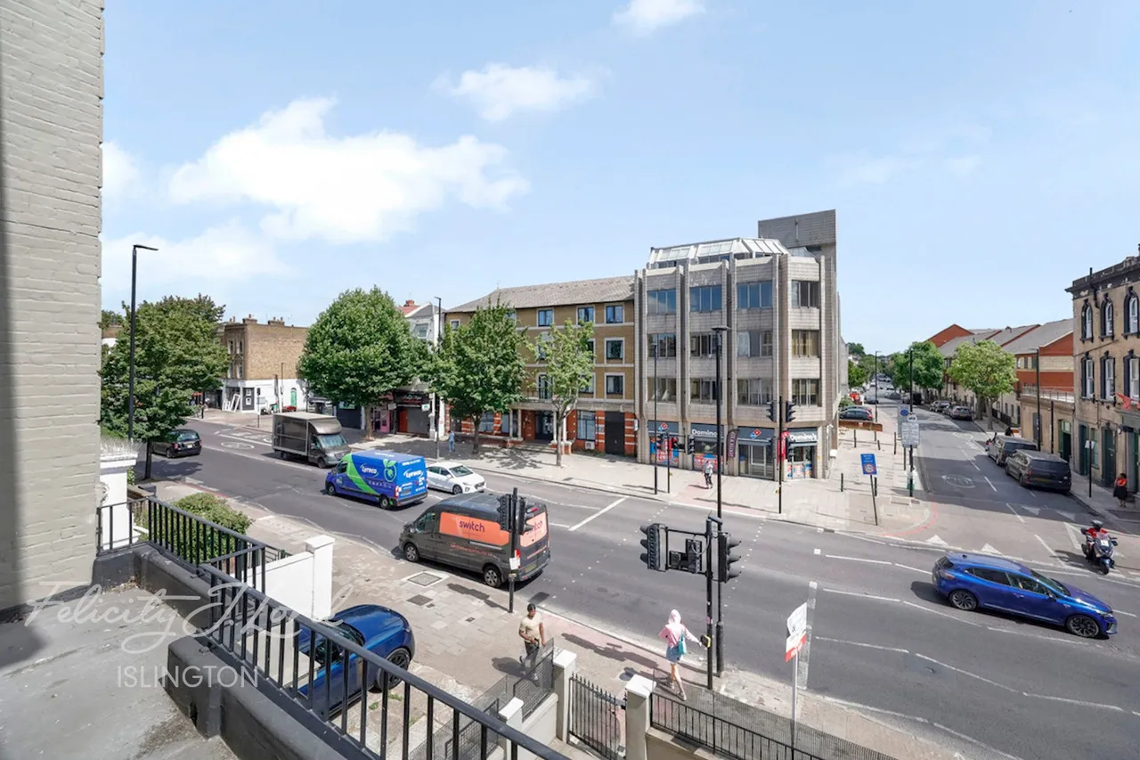 Holloway Road, London, photo 12