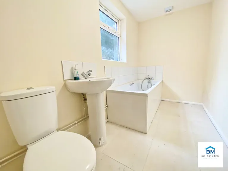 Haddenham Road, Leicester, LE3 2BG, photo 5