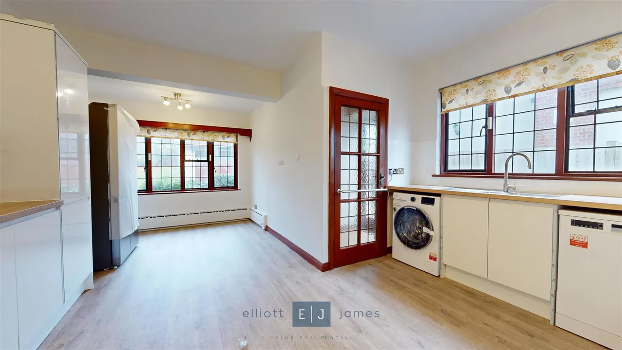 Courtland Drive, Chigwell, IG7, photo 4