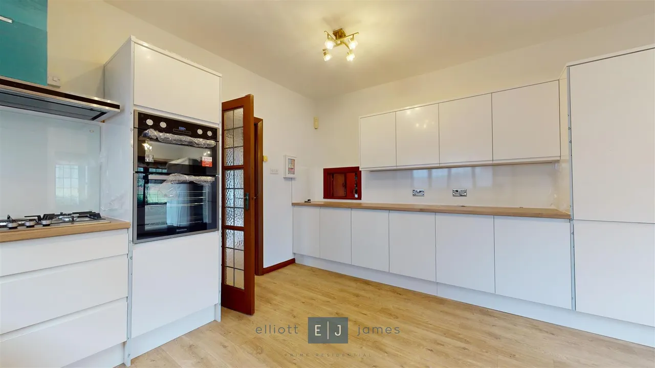 Courtland Drive, Chigwell, IG7, photo 5