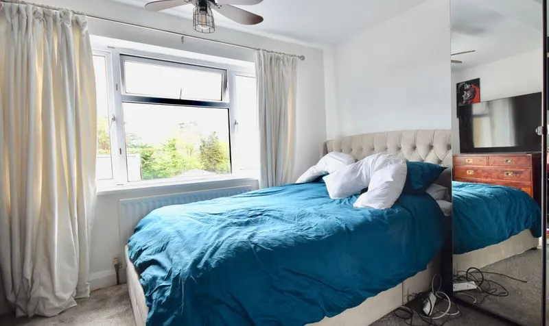 Craddocks Parade, Ashtead, KT21, photo 5