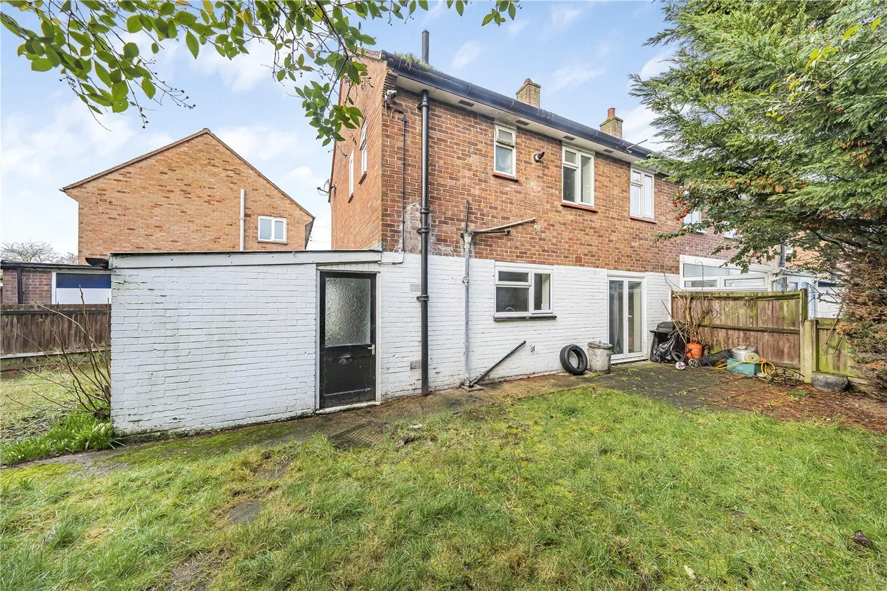 Abbotts Close, Uxbridge, UB8, photo 8