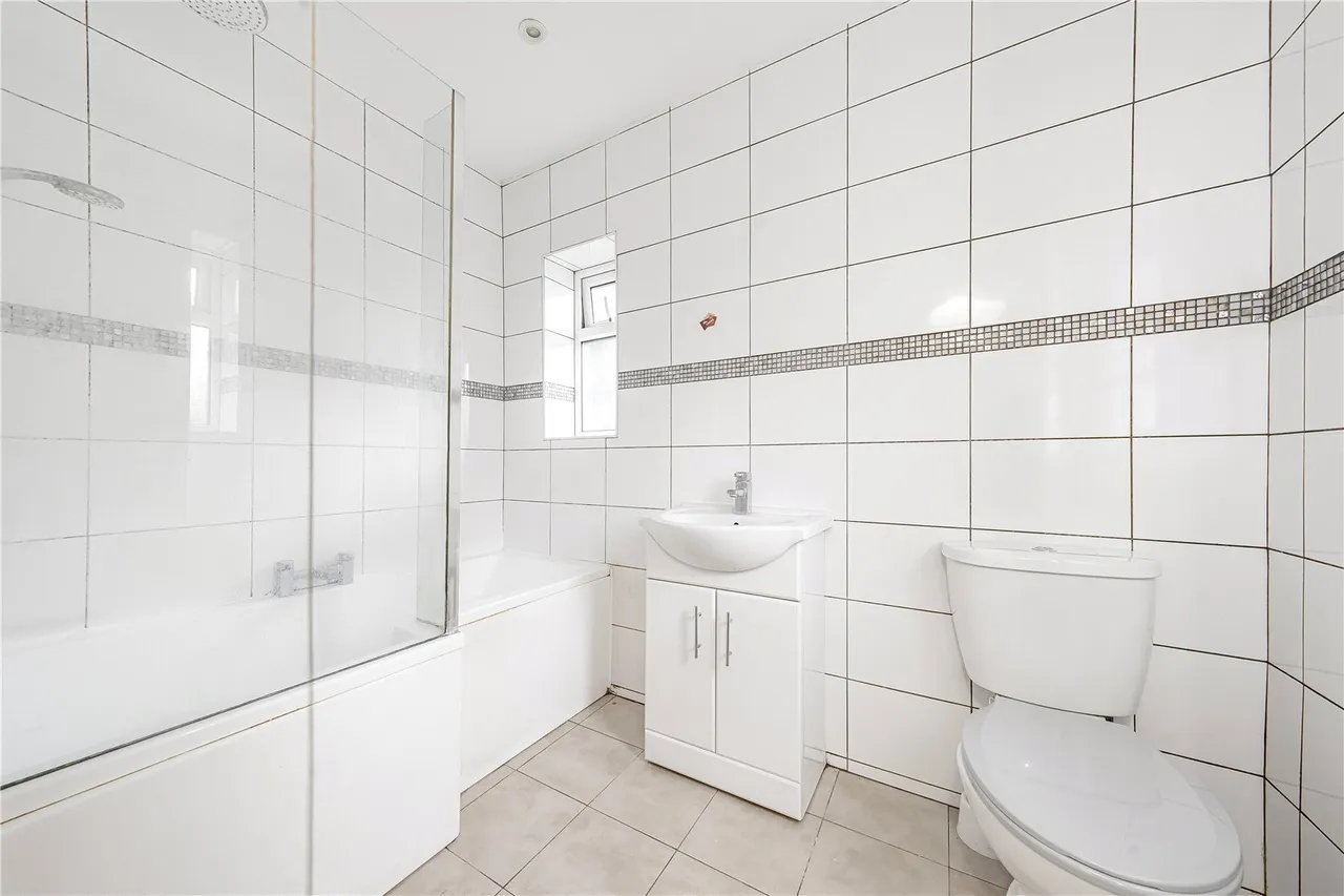 Abbotts Close, Uxbridge, UB8, photo 17