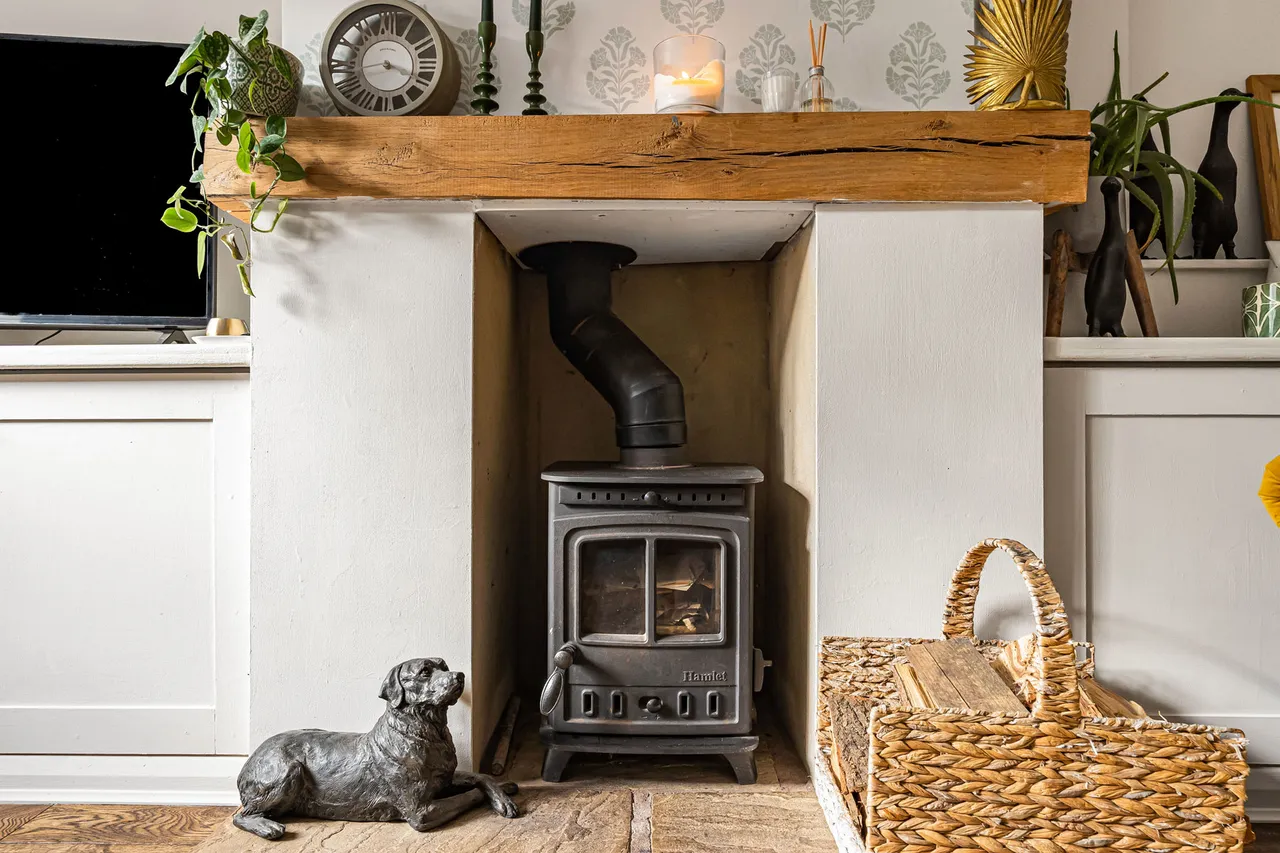 The Street, Hascombe, GU8, photo 12