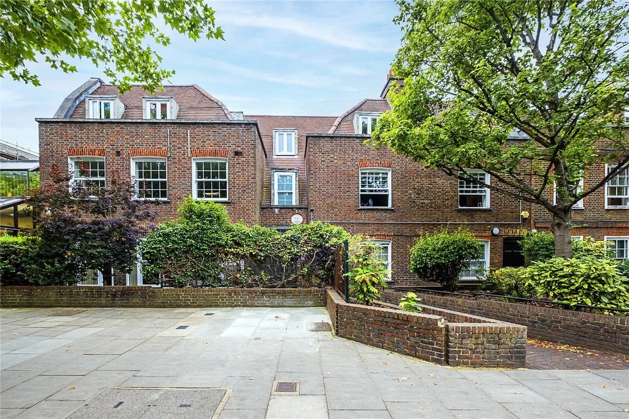 High Road, Whetstone, N20, photo 6