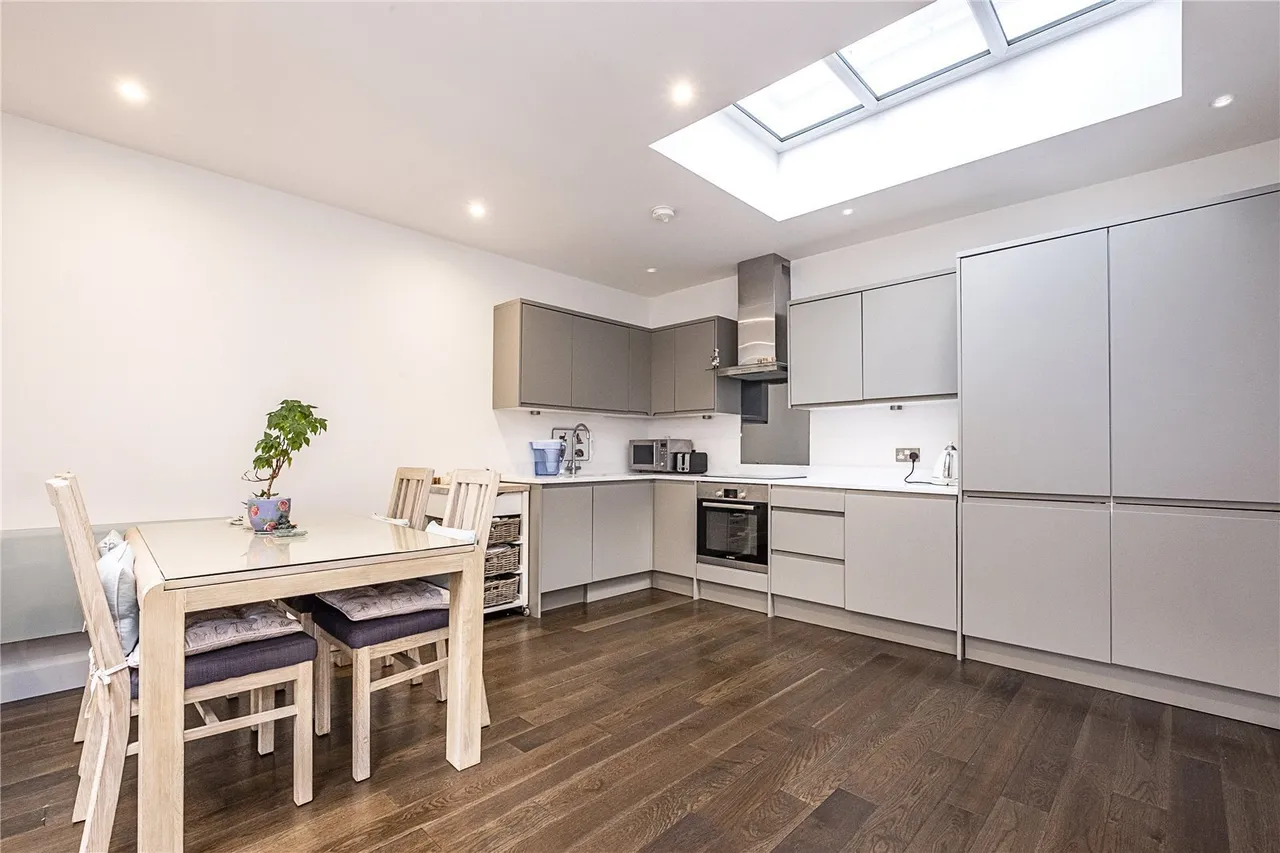 High Road, Whetstone, N20, photo 4