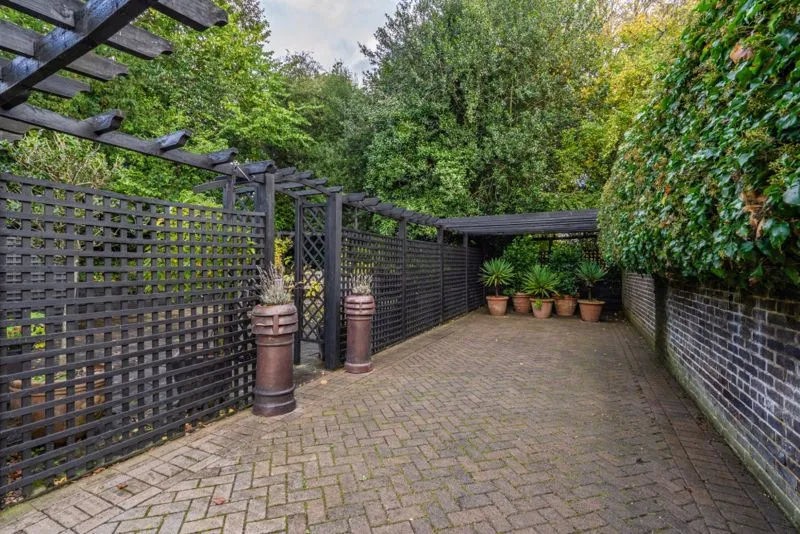 Grange Lane, Cookham SL6 9RP, photo 21
