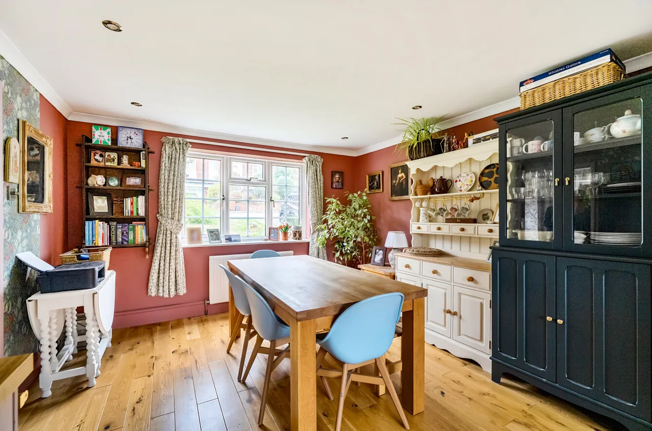 The Crescent, Romsey, SO51, photo 4