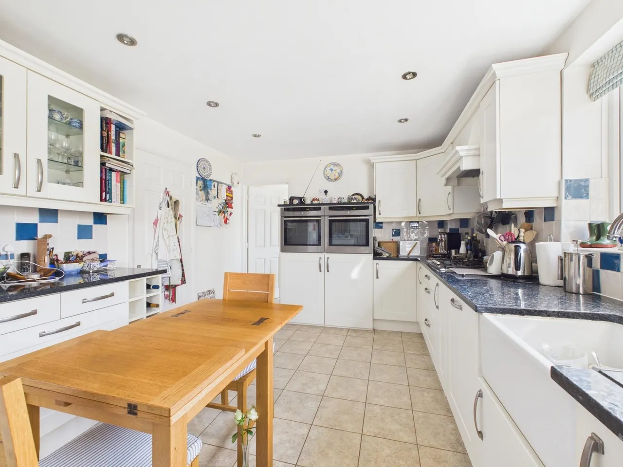 Solent Drive, Hatch Warren, Basingstoke, RG22, photo 5