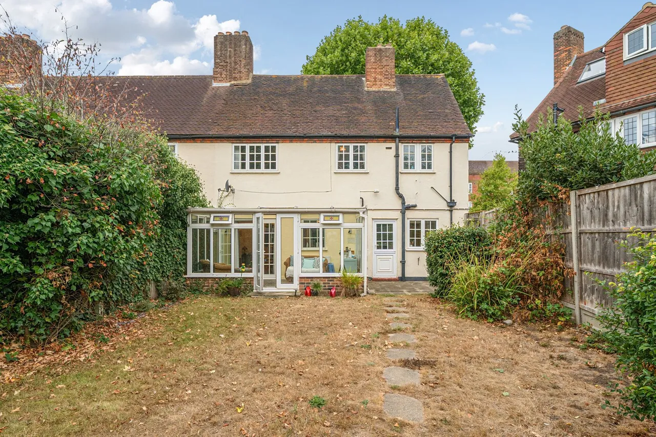 Well Hall Road, SE9, photo 6