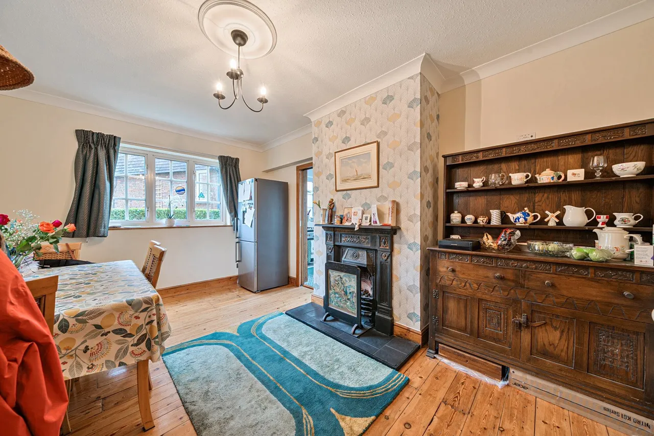 Well Hall Road, SE9, photo 2