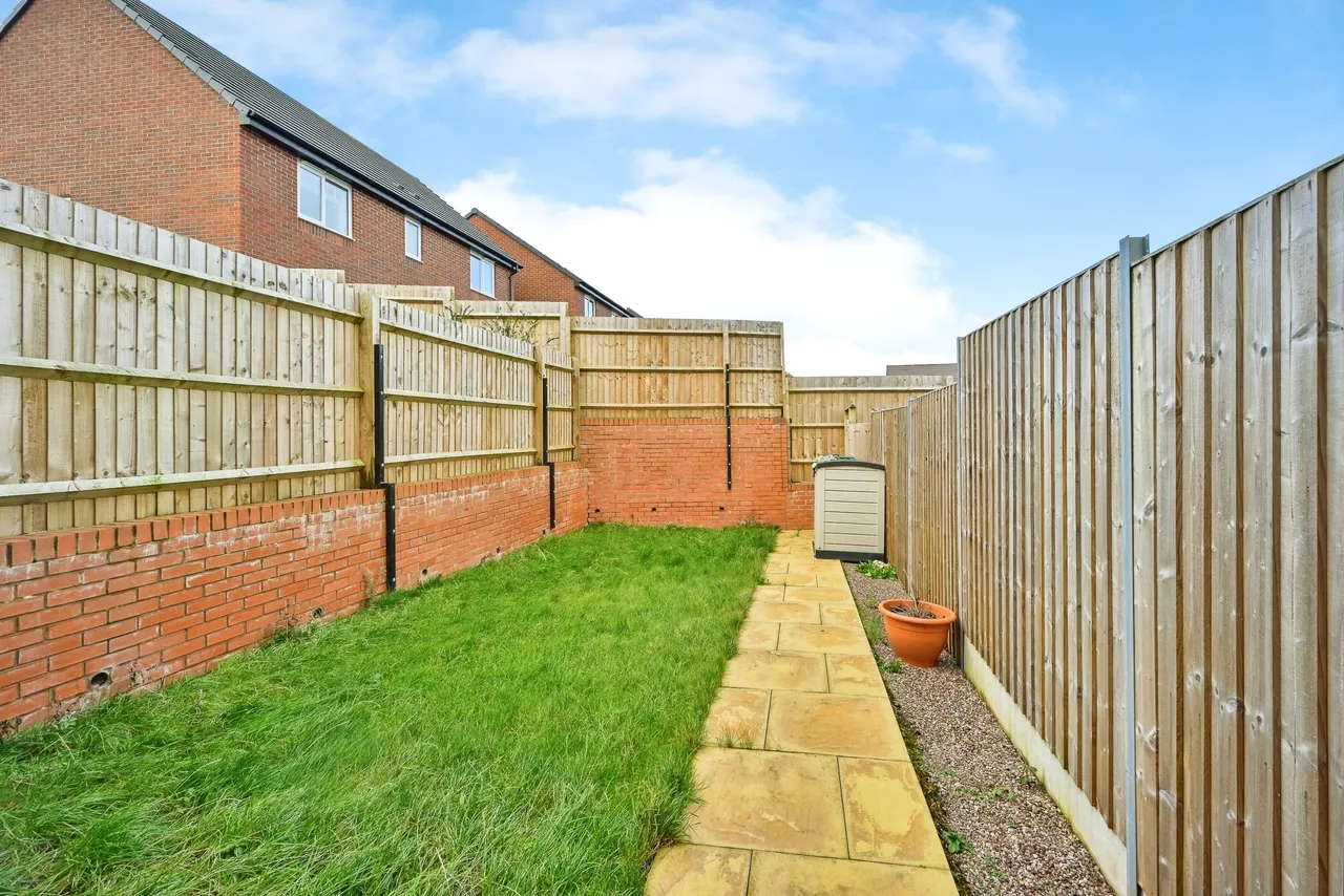 Bolsover Drive, Stafford, Staffordshire, ST16, photo 9