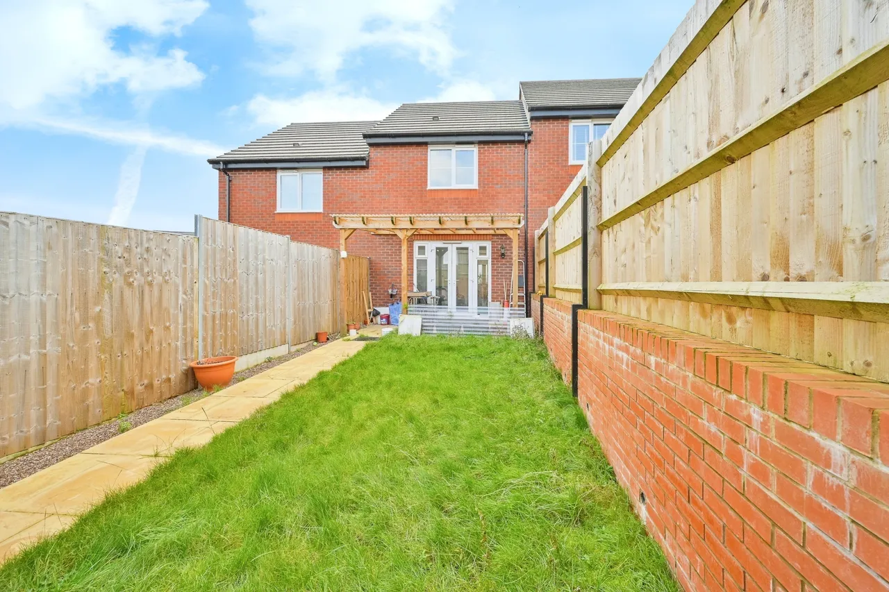 Bolsover Drive, Stafford, Staffordshire, ST16, photo 10