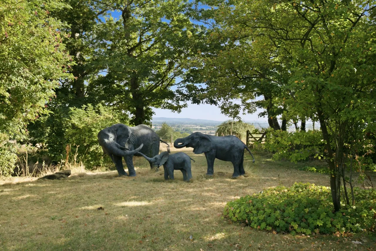 Oving Road, Whitchurch, photo 3