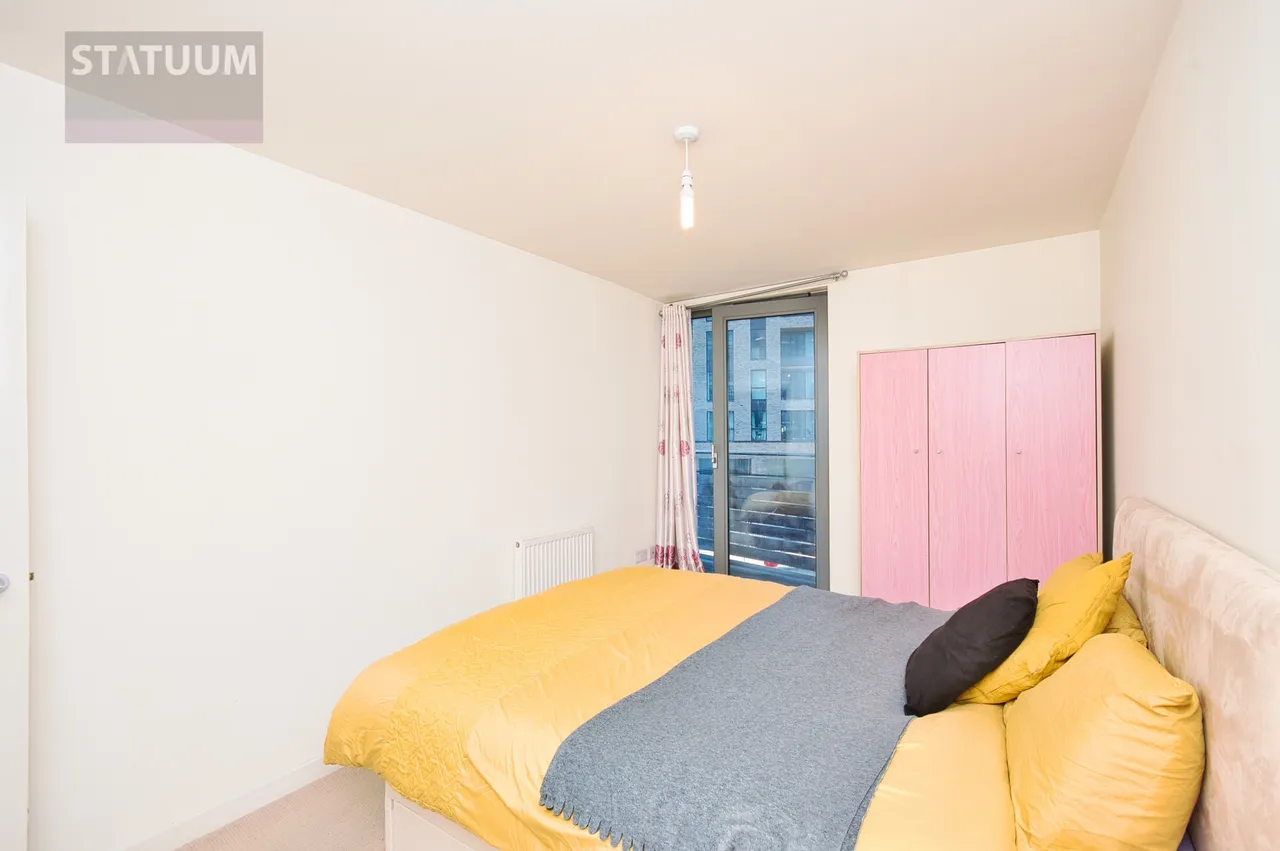 Stratford High Street, Bow, E15, photo 12