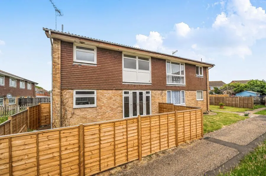 2 bed flat for sale, Markfield, Bognor Regis, PO22