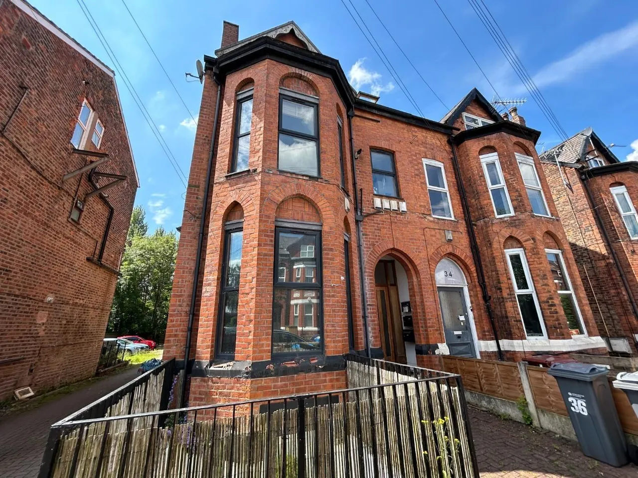 2 bed flat for sale, Central Road, West Didsbury, M20