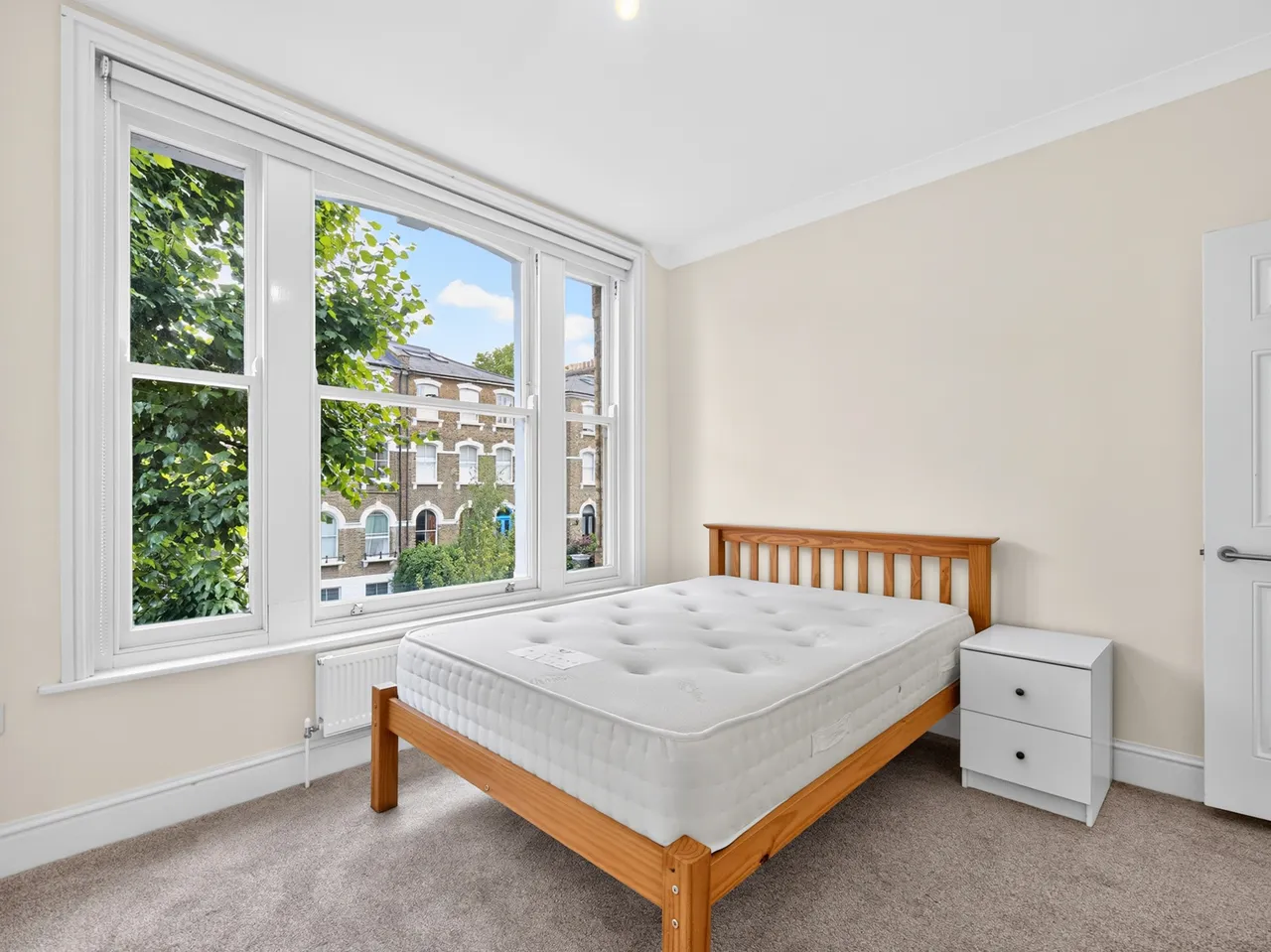 Highbury Hill, London, N5, photo 4