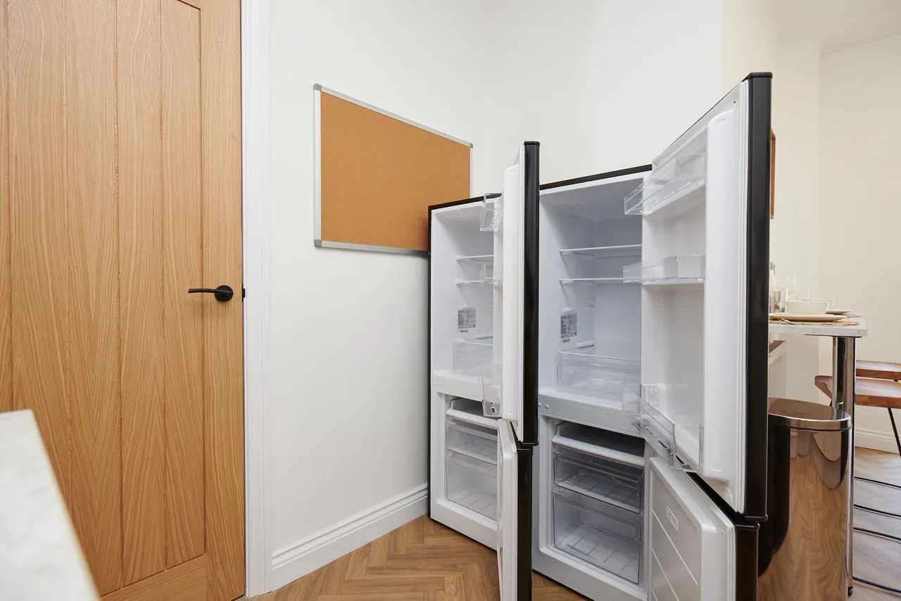 Room 2, Hope Drive NG7 1DL, photo 11
