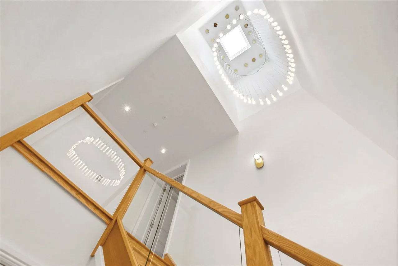 The Ridgeway, Enfield, EN2 8PD, photo 17
