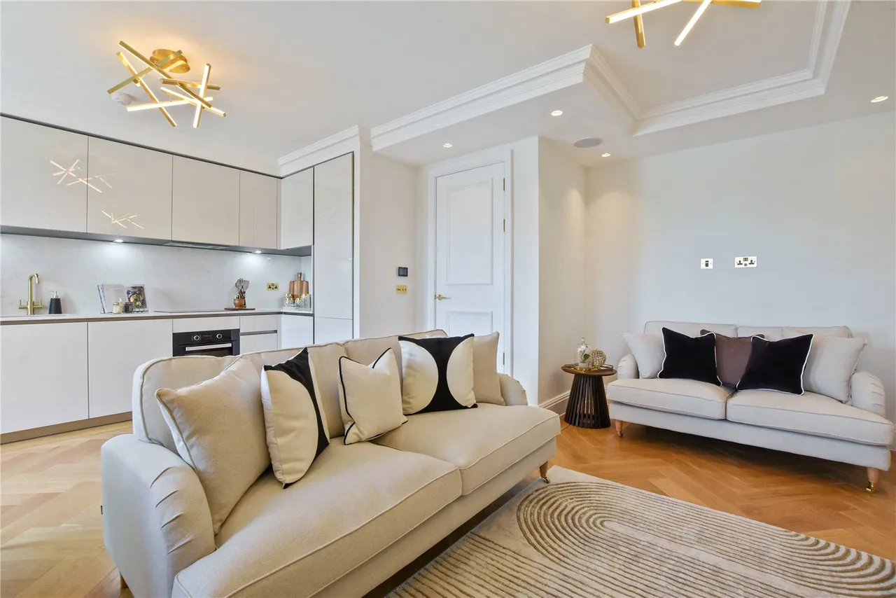 The Ridgeway, Enfield, EN2 8PD, photo 4