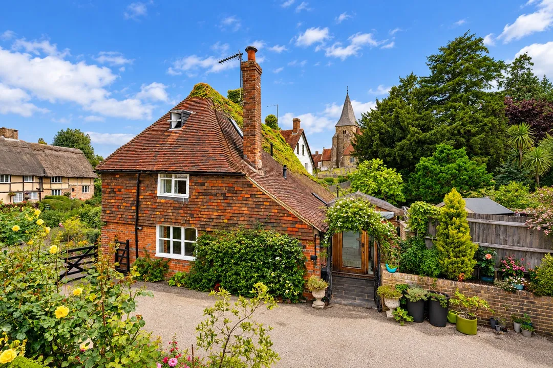 School Hill, Burwash, photo 7